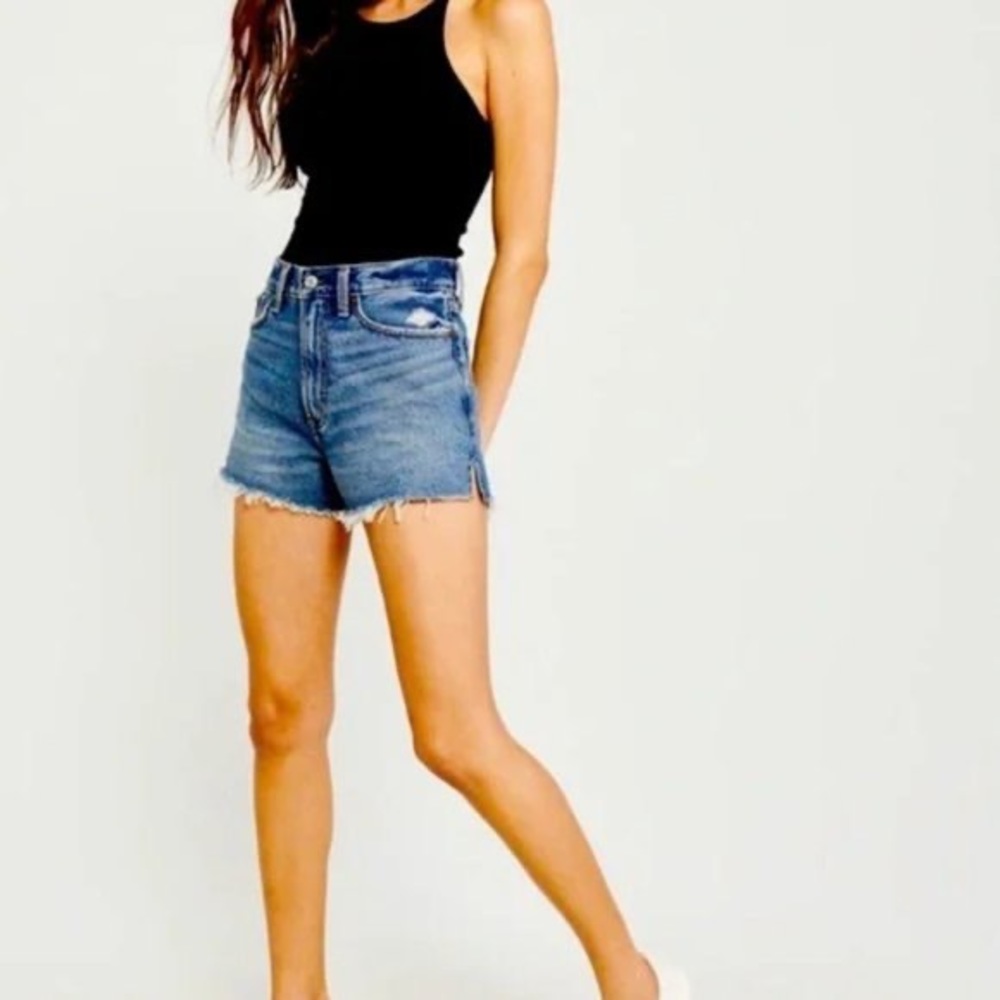 Abercrombie & Fitch Annie High Rise Shorts